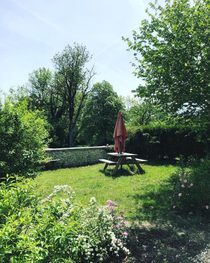 As Seen On A New Life In The Sun - Beautiful 3 Bedroom Cottage With Shared Pool Montboyer Exteriér fotografie